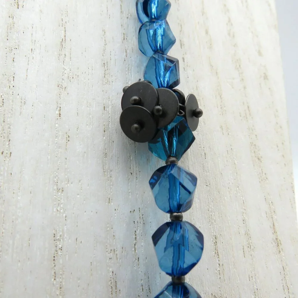 Vintage R‎ & R Faceted Lucite Bead Necklace Gunmetal Flower Cluster Charm 38 in